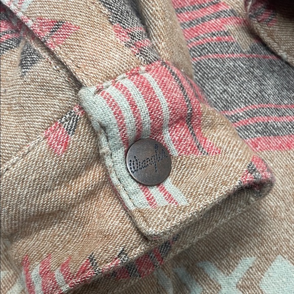 Wrangler Women’s western Aztec Pattern Jacket size M - Picture 5 of 10